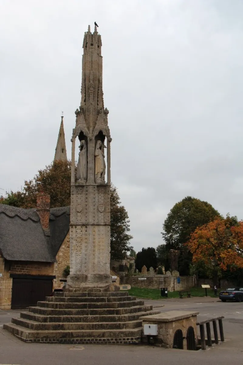 Eleanor cross
